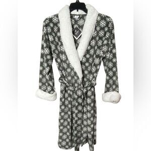 ECHO New York Women's Large Charcoal Snowfkale Plush Soft Robe